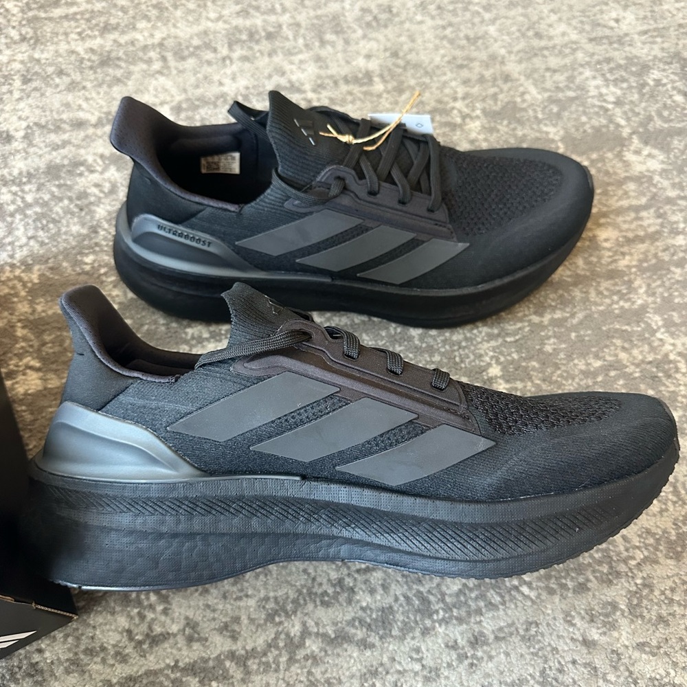 NEW Adidas Ultraboost 5X Core Black 11 1/2